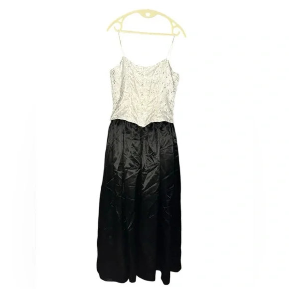 Vintage Gunne Sax Elegant Black and White Evening Gown 13/14 - Picture 4 of 6